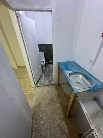 🇦🇪 📢 للإيجار – بيت عربي في الرميلة 3 | قريب من كورنيش عجمان 9