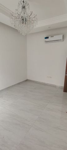 فيلا فاخرة للبيع مع غرف كلها ماستر و مسبح خاص بسعر مميز و مغري 2