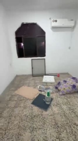 📢 للإيجار – بيت عربي راقٍ في الراشدية 2، عجمان  👷‍♂️ مناسب لسكن 2