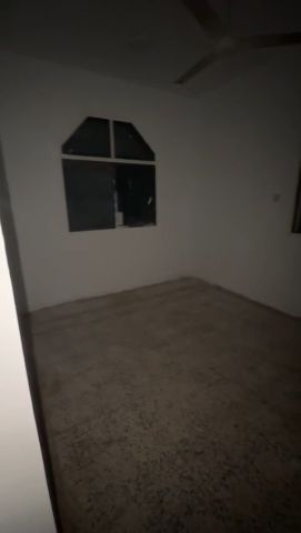 📢 للإيجار – بيت عربي راقٍ في الراشدية 2، عجمان  👷‍♂️ مناسب لسكن 4