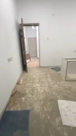 📢 للإيجار – بيت عربي راقٍ في الراشدية 2، عجمان  👷‍♂️ مناسب لسكن 6