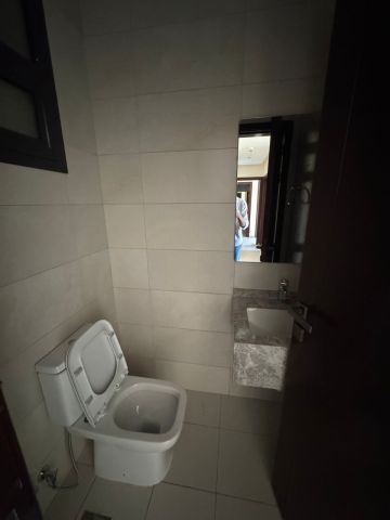 شقق مميزة للايجار في الجرف 3 عجمان