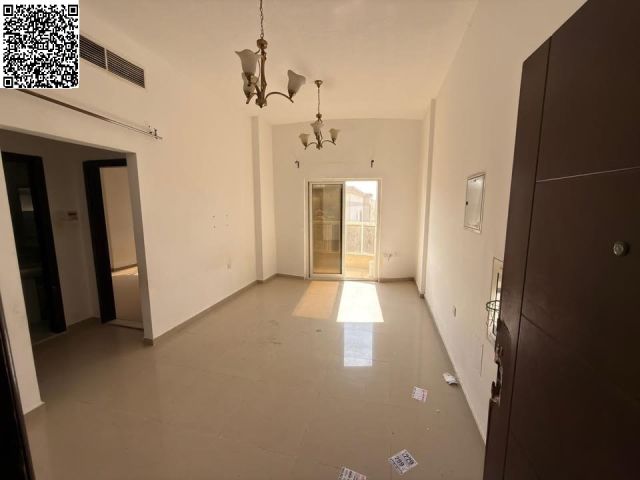 شقة مميزة موقع  اقساط مريحة  في الجرف 2/ عجمان 3