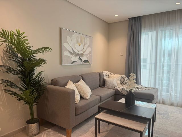 للبيع شقة في البحرين قريبه من مستشفى الملك  7