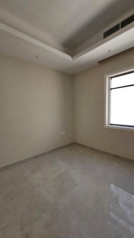 للإيجار فيلا في الشارقة تقع في منطقة الحوشي أول ساكن موقع مميز 3