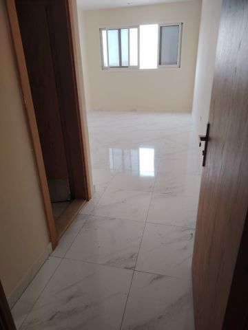  ✨ شقة للإيجار في المويهات 1 – إمارة عجمان ?️ غرفة نوم واسعة