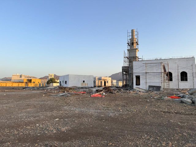 فرصتان لبناء فيلاتك على شارعين بمصفوت حوض 8 8