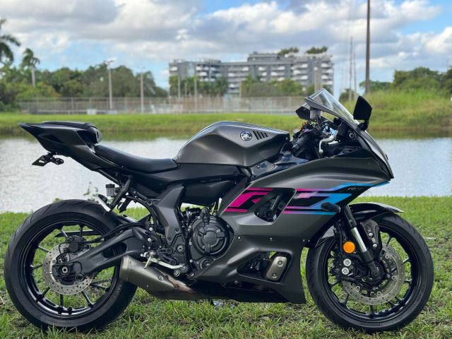 2024 Yamaha YZF-R7