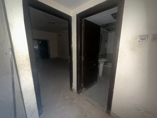 🏢 للإيجار – شقة سكن عمال أو موظفين في عجمان الصناعية 5