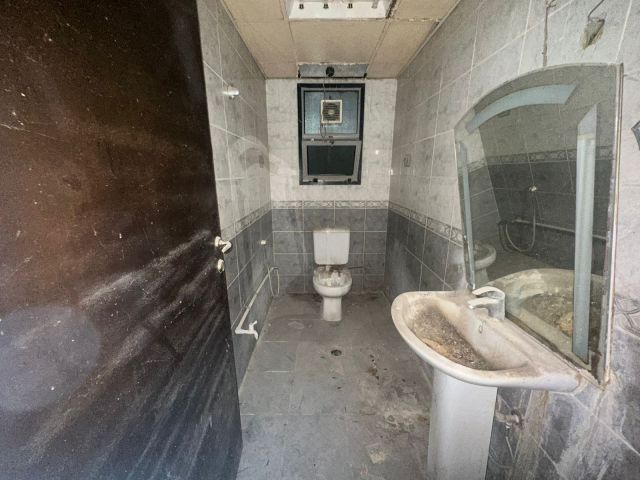 🏢 للإيجار – شقة سكن عمال أو موظفين في عجمان الصناعية 7