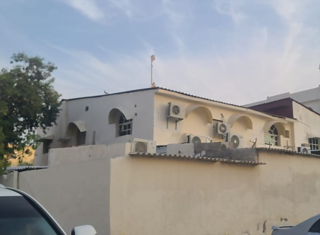 ? بيت عربي للإيجار – النعيمية 2 / عجمان  :  ? 7 غرف