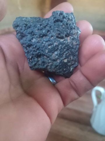 نيزك لاالبيع وزيبق فضي واحمر 