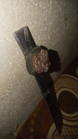 نيزك لاالبيع وزيبق فضي واحمر  2