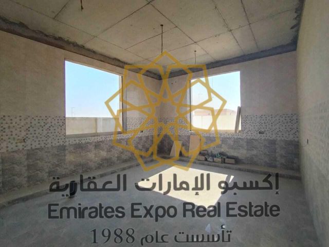 للبيع فيلا حجر طبيعي في مدينة الرياض على شارعين 10