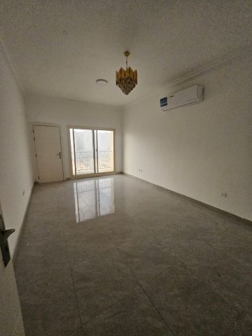 🏡 فيلا للإيجار – الزاهية  ⚡ كهرباء مواطن 6