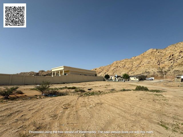 قطعتين ارض سكنيه زوايه على شارعين بمصفوت 8 بسعر مميز بمساحه كبيره 2