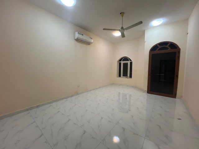 🏡 للإيجار – فيلا دورين في عجمان المويهات 3 🛏️ 5 غرف 3