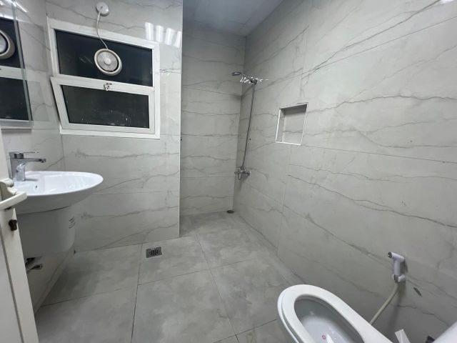 🏡 للإيجار – فيلا دورين في عجمان المويهات 3 🛏️ 5 غرف 9