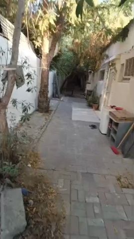  ? متاح في الراشدية 1 – سكن عمال وموظفين  التفاصيل: يتوفر 3 بيوت