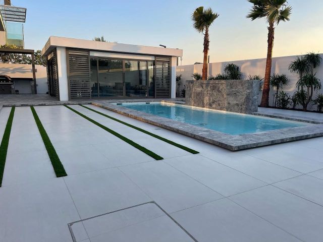 شركة الصحراء الذهبية لتنفيذ احواض السباحة والشلالات والنوافير في  6