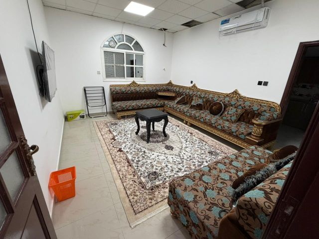 🏡 غرفة وصالة مفروشة للإيجار الشهري – الروضة 3  2