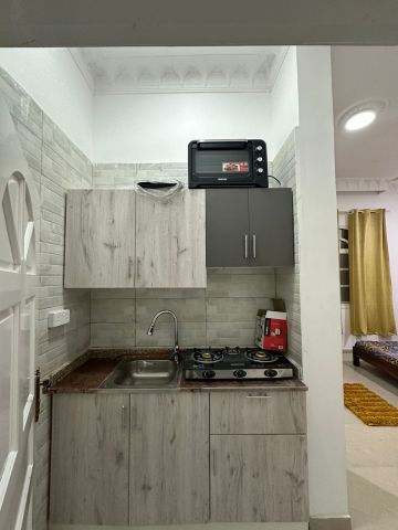 🏡 استديو مفروش للإيجار الشهري – الروضة 3  🛏️ مفروش بالكامل  6