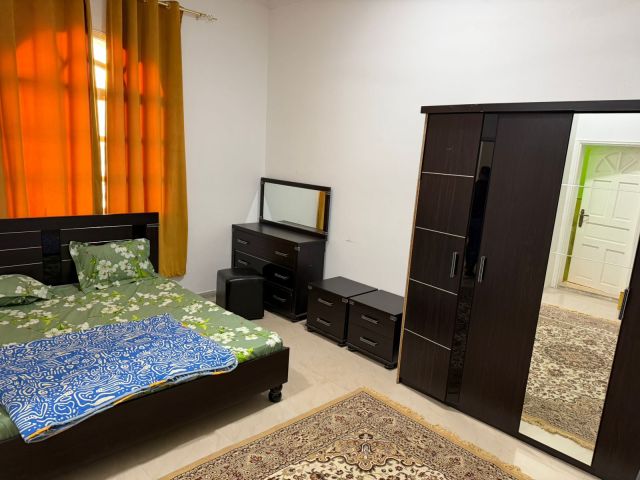  🏡 استديو مفروش للإيجار الشهري – الروضة 3  🛏️ مفروش بالكامل  2