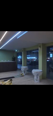 مطعم للبیع 2