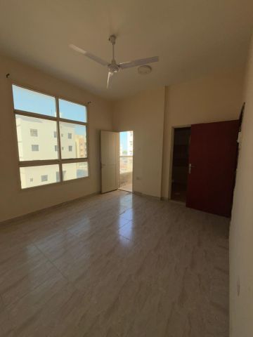 🏡 للإيجار – شقة في منطقة العالية – إمارة عجمان 4