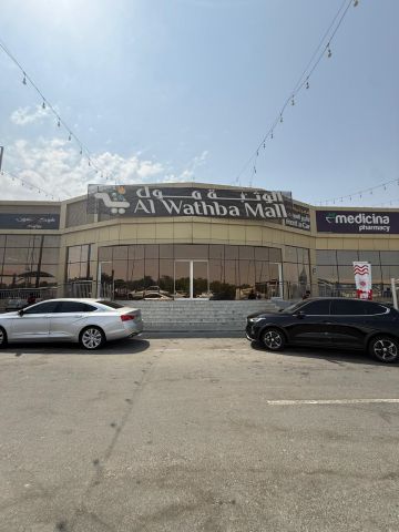 محلات تجاريةبمساحة 20 متر للإيجار، مخصص للملابس النسائية فقط.