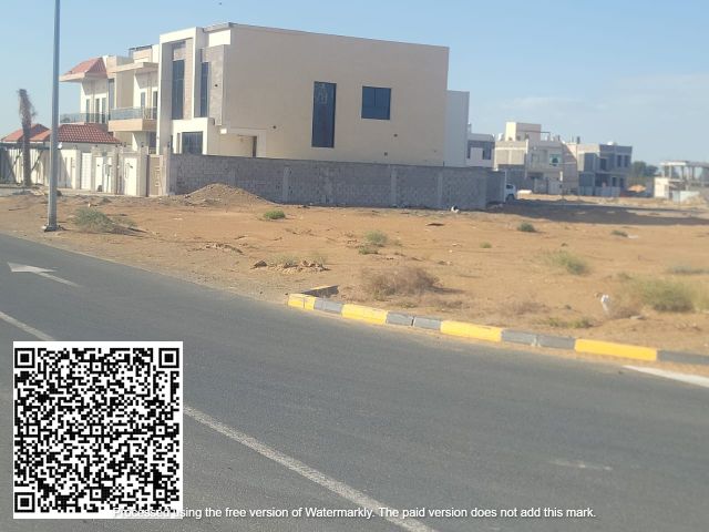 امتلك ثلاثه ارضي جوار بعض مميزه في منطقة الحليو 1 سكنيه  4