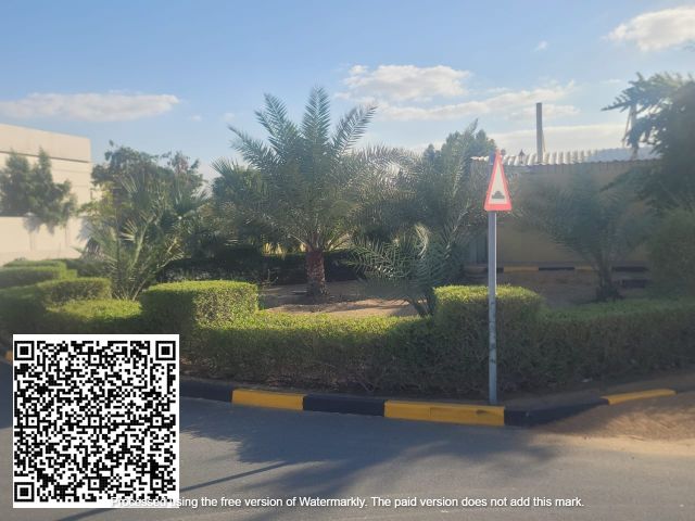 امتلك ثلاثه ارضي جوار بعض مميزه في منطقة الحليو 1 سكنيه  5