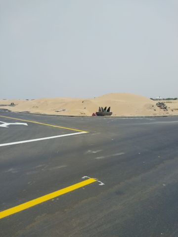 للبيع ارض في البزنس باي تجاريه سكنيه  6