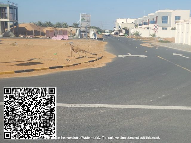 امتلك ثلاثه ارضي جوار بعض مميزه بعجمان الحليو 1سكنيه والسعر ممتاز 5