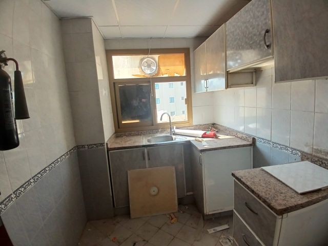 🇦🇪✨ غرفة وصالة للإيجار السنوي – منطقة النخيل 8