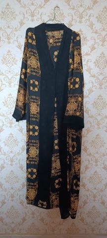 عبايات أنيقة للبيع بأسعار مناسبة 2