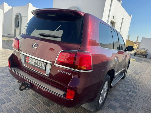 لكزس استيشن  3