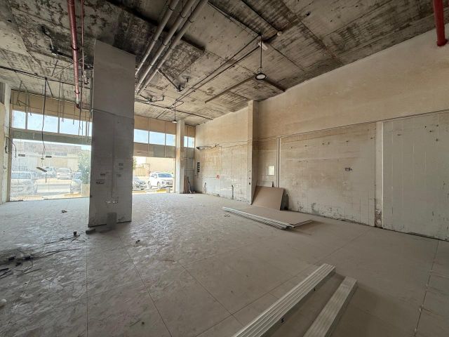 🏭 شبرة للإيجار في الصناعية 2 – إمارة عجمان  9