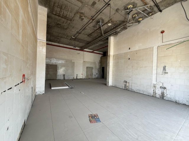 🏭 شبرة للإيجار في الصناعية 2 – إمارة عجمان  2