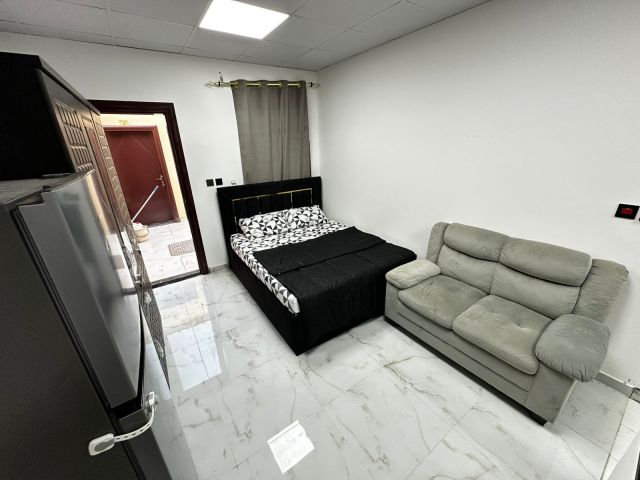  ? استديو مفروش للإيجار الشهري – الروضة 3  ?️ مفروش بالكامل  2