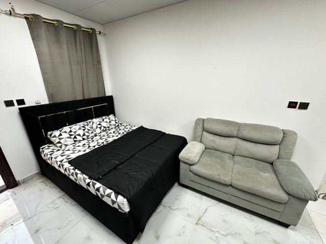  ? استديو مفروش للإيجار الشهري – الروضة 3  ?️ مفروش بالكامل  3