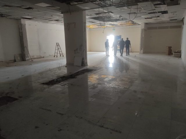 ?? محل تجاري للإيجار السنوي – مشيرف، عجمان | مساحة كبيرة وموقع 