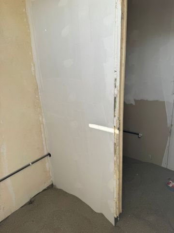 🇦🇪 للإيجار – غرفتين على الروف في بناية طابقين / النعيمية 2 4