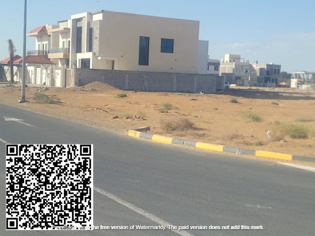 امتلك ثلاثه ارضي جوار بعض مميزه في عجمان منطقة الحليو 1 سكنيه  3