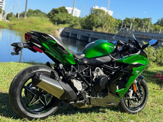2020 Kawasaki Ninja H2 SX SE 2