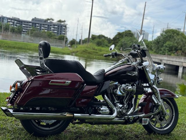 2015 Harley-Davidson Road King 2
