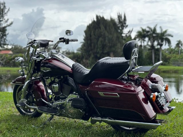 2015 Harley-Davidson Road King 5