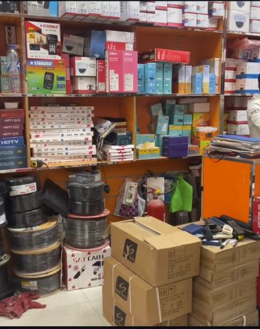 فني Satellite وتركيب شاشات الشارقة 0567567668