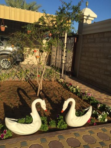 للبيع فيلا في الشارقة تقع في منطقة واسط (القوز) سوبر ديلوكس  4