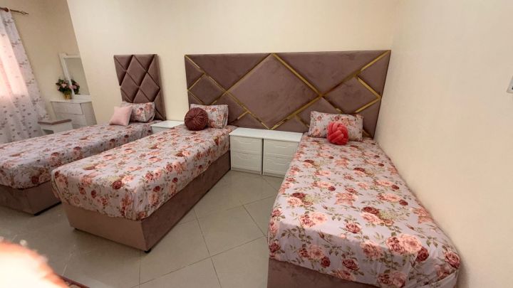 غرفه ماستر للبنات الموظفات بالتعاون الشارقه  2